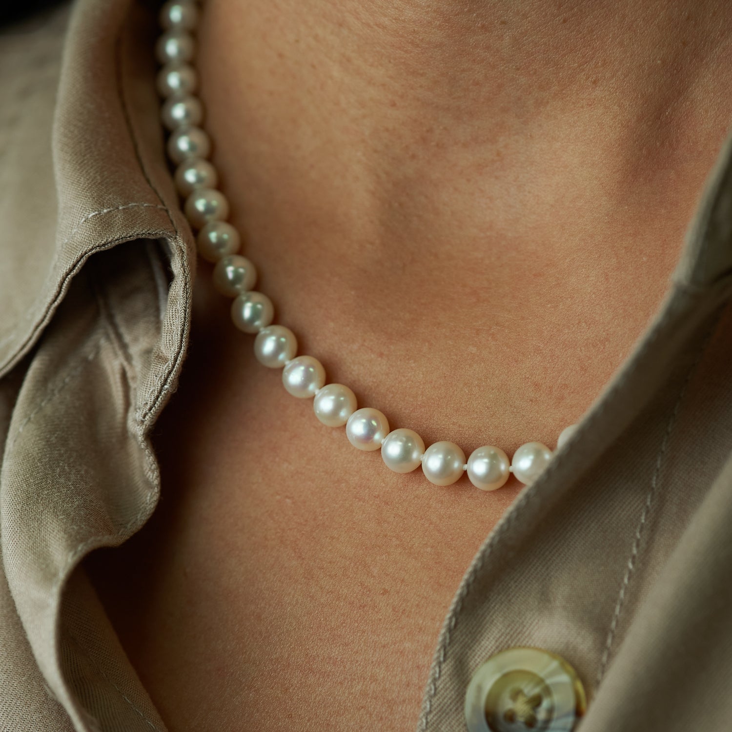 White Gold Freshwater Pearl Necklace – Styled